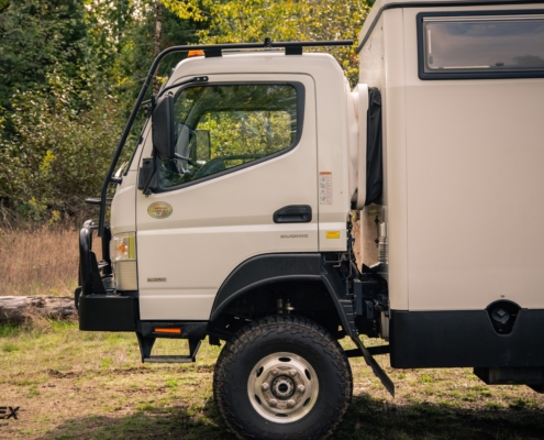 A 2017 Mitsubishi Fuso 4x4 Earthcruiser